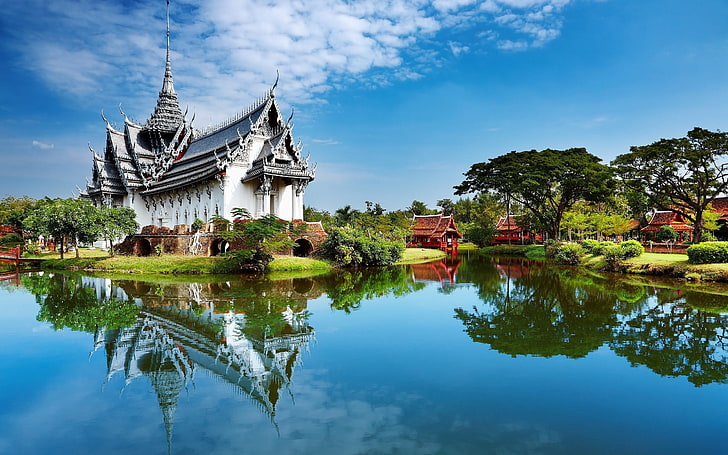 white and grey temple facade, Thailand, architecture, sky, blue, HD wallpaper
