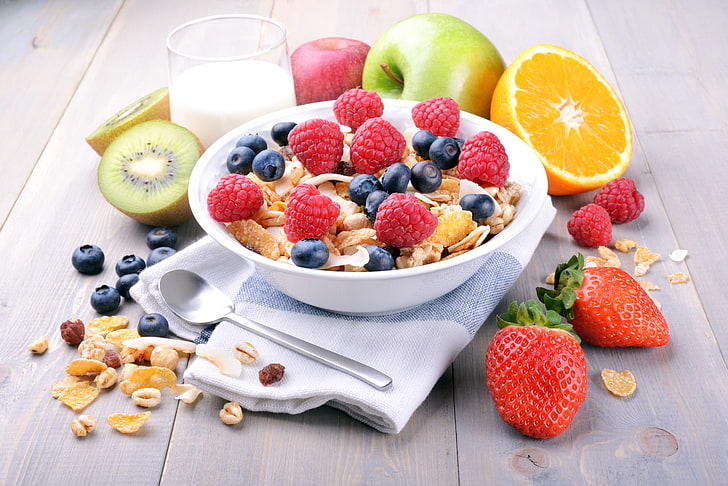 strawberries, raspberries, and kiwi fruits, raspberry, Breakfast, HD wallpaper