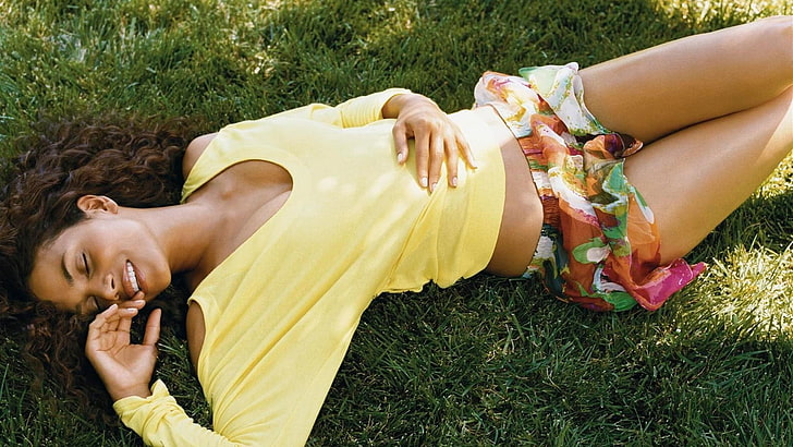 ebony, women, Halle Berry, smiling, lying down, grass, young adult