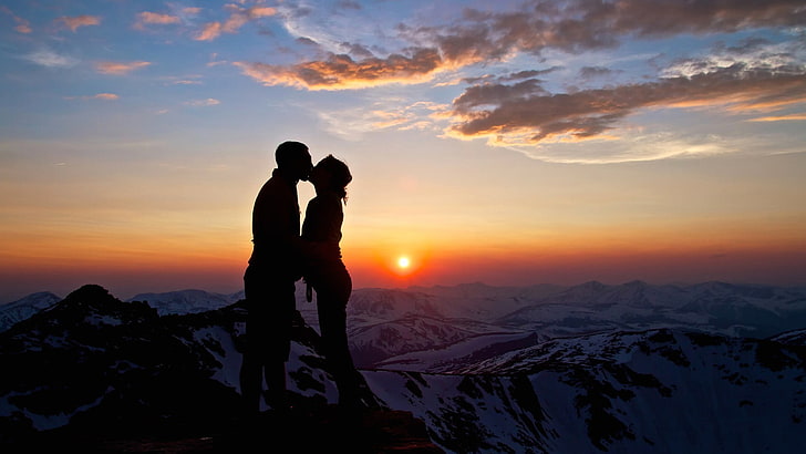 couple kissing silhouette photo, lovers, sunrise, mountains, sunset, HD wallpaper