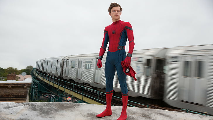 Spider-Man standing near train during daytime, Spider-man homecoming, HD wallpaper