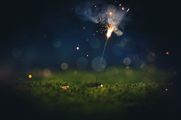 gray firecracker lighted on in focus photography, macro photography of fireworks during nighttime, HD wallpaper