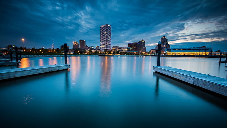 Milwaukee, Wisconsin, cityscape, water, sky, evening