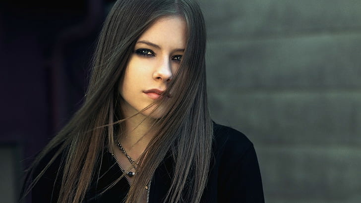 Avril Lavigne - wide 1