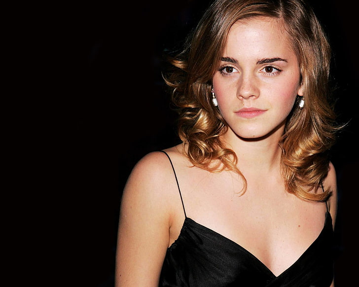 Emma Watson wearing black spaghetti strap top, celebrity, actress, HD wallpaper
