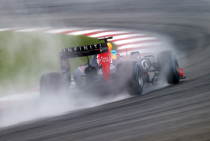 black F1 car, rain, formula 1, red bull, vettel, sebastian, rb 10