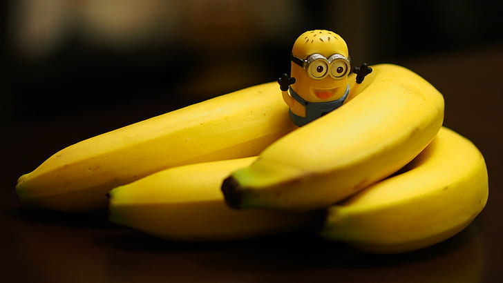 Minion toy and yellow banana fruit, olympus, m5, macro, food, HD wallpaper