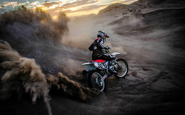 Motorcycle race, sports, dust