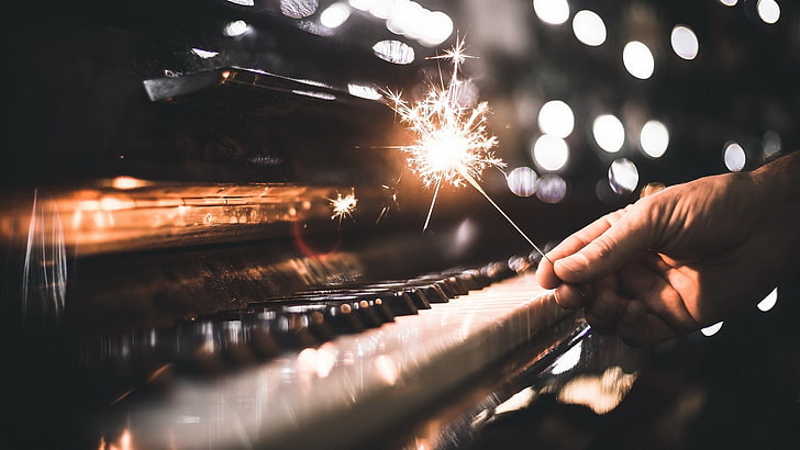 gray sparkler, music, piano, bokeh, hands, depth of field, human Hand