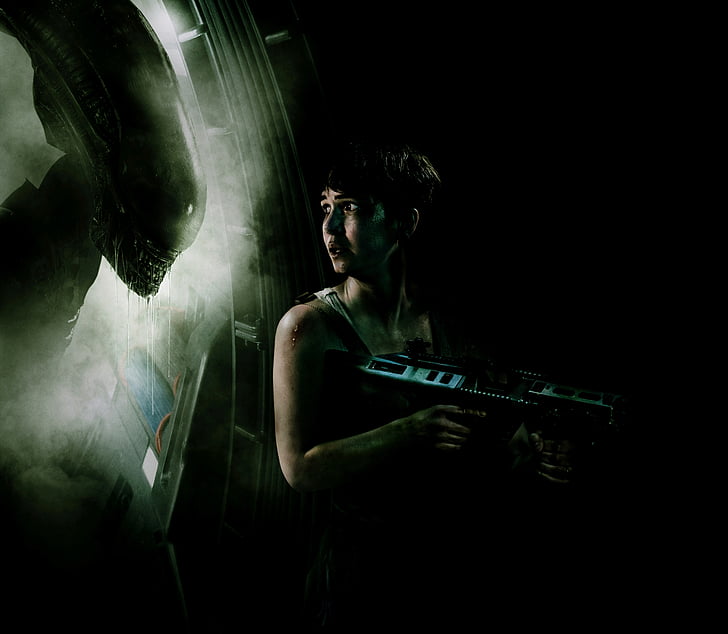 woman holding rifle digital wallpaper, Katherine Waterston, Alien: Covenant