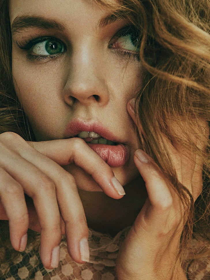 Anastasia Scheglova, hands in hair, green eyes, blonde, Evgeny Kuznetsov, HD wallpaper