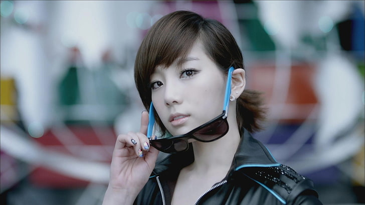 brown sunglasses with blue frames, Kim Tae-Yeon, Asian, Korean, HD wallpaper