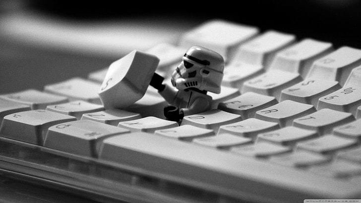 Star Wars Stormtrooper toy, LEGO Star Wars, keyboards, depth of field
