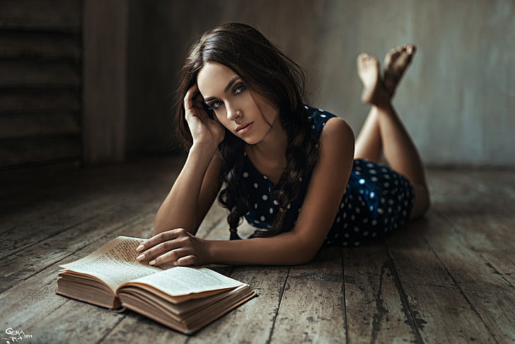 women, model, dress, on the floor, wooden surface, books, polka dots, HD wallpaper