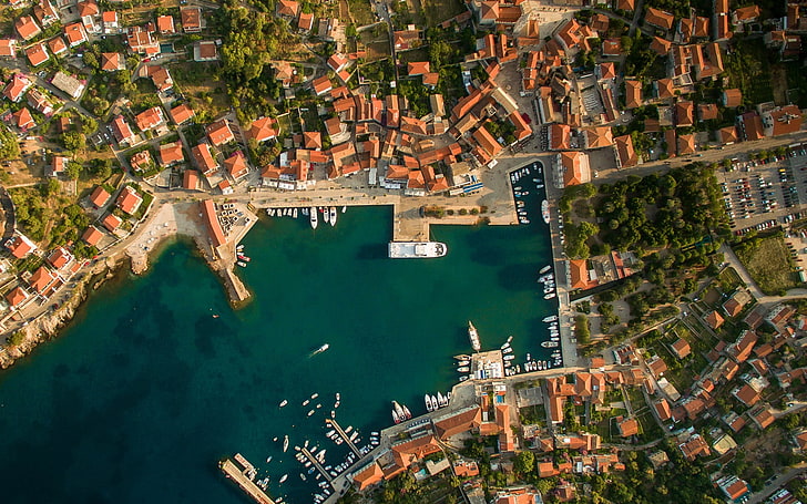 aerial view of body of water between cities, aerial view of body of water surrounded by buildings, HD wallpaper