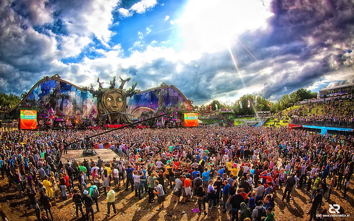 assorted-color shirt lot, Tomorrowland, crowds, concerts, sunlight, HD wallpaper