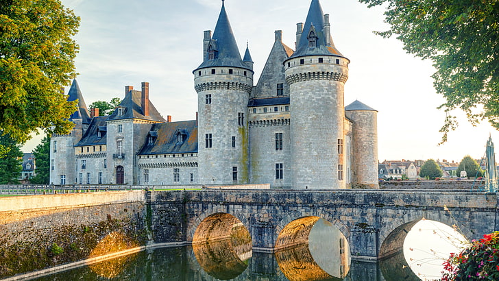 Chateau de sully-sur-loire, France, castle, travel, tourism