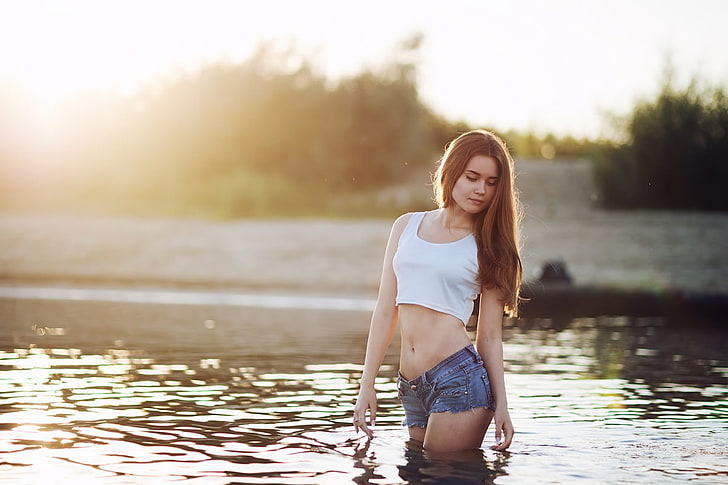 Polina Sterzhnykh, women, T-shirt, jean shorts, sunset, river, HD wallpaper