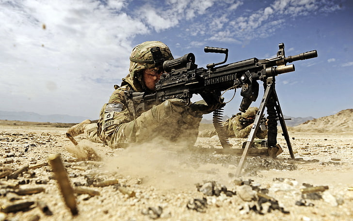 black machine gun illustration, sand, dust, soldiers, shooting, HD wallpaper