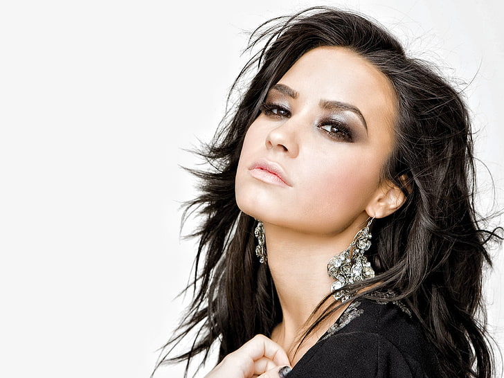 Demi Lovato, face, women, white background, makeup, model, long hair, HD wallpaper