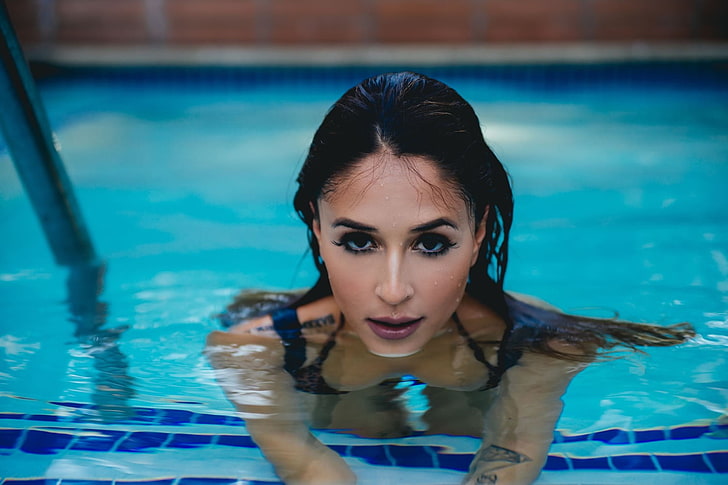women's brown bikini top, Tianna Gregory, swimming pool, wet hair