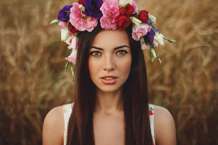 Ukrainian, women, wreaths, brunette, flowers, women outdoors, HD wallpaper