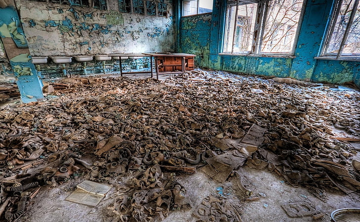 apocalyptic, gas masks, Chernobyl, ruin, abandoned, architecture