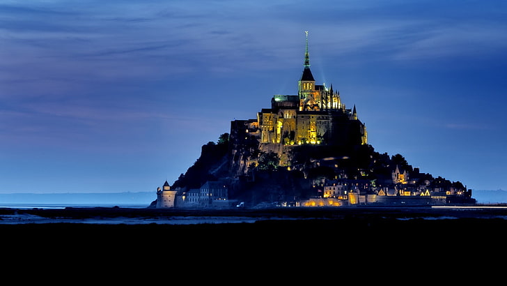 Mont Saint-Michel, castle, island, town, Abbey, city lights, HD wallpaper