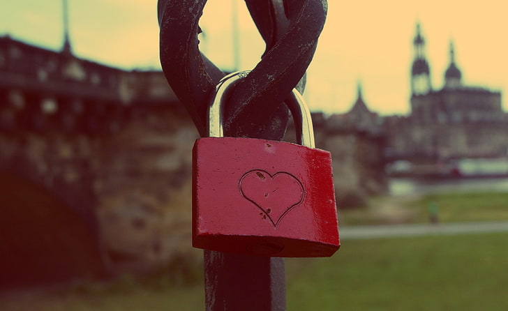 lock, heart, love, fidelity, focus on foreground, close-up, HD wallpaper