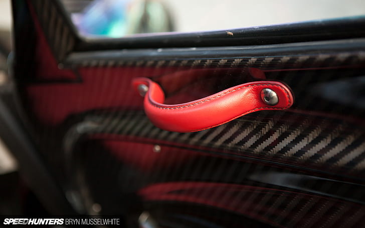 Pagani Zonda Zonda R Handle Carbon Fiber Macro HD, red leaher handle, HD wallpaper