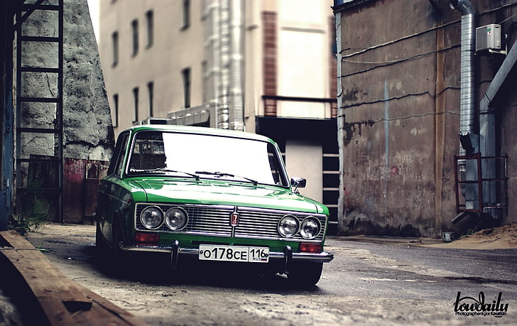 green Tofas Murat 12, yard, Lada, VAZ, 2103, low classic, car, HD wallpaper