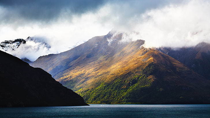 brown rocky mountain, mountains, lake, landscape, scenics - nature, HD wallpaper