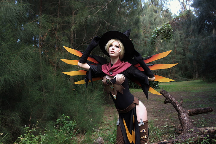 witch illustration, Megan Coffey, Witch Mercy, cosplay, women outdoors, HD wallpaper