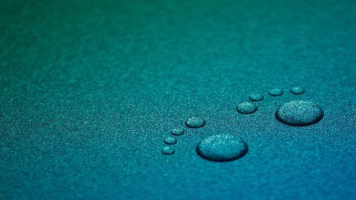 water droplets forming footprints, water drops, GNOME, close-up
