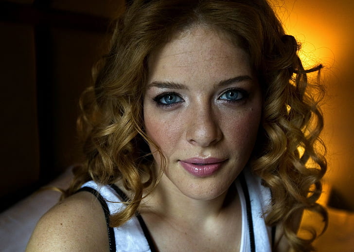 2388x1668px | free download | HD wallpaper: Rachelle Lefevre, Actress,  Red-haired | Wallpaper Flare
