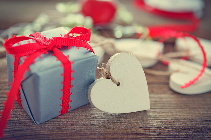 HD wallpaper: square blue and red gift box, love, romance, heart, romantic  | Wallpaper Flare