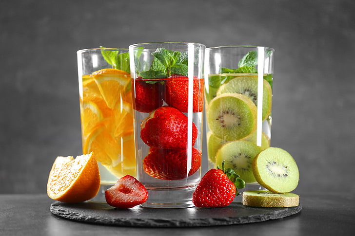 food, drinking glass, fruit, kiwi (fruit), strawberries, food and drink