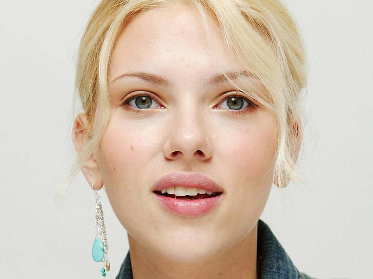 Scarlett Johansson, women, actress, face, blonde, green eyes