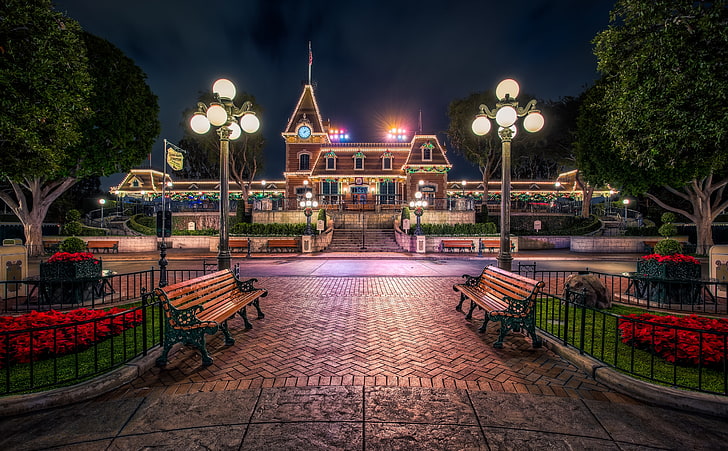 Christmas Train Station, two black metal framed wooden park benches, HD wallpaper