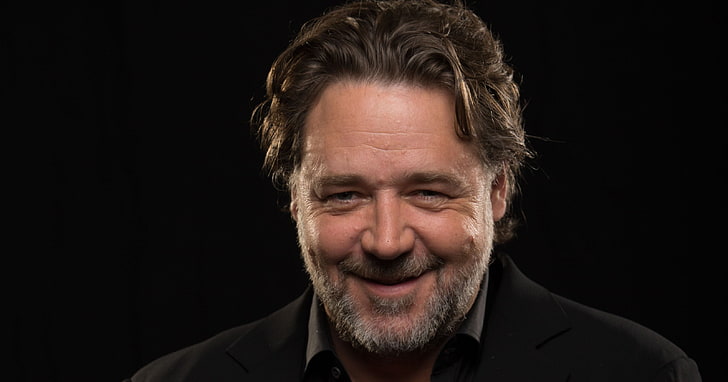 men's black collared top, russell crowe, actor, smile, stubble, HD wallpaper