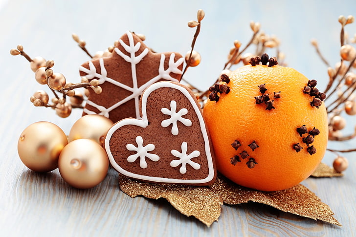 hear cookies and orange fruit decor, heart, snowflake, oranges
