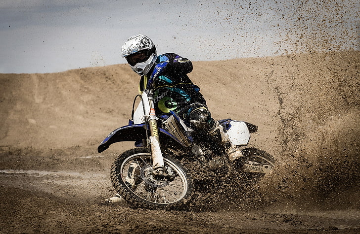 Dirt Biking Racing, white and blue motocross dirt bike, Motorcycle Racing, HD wallpaper