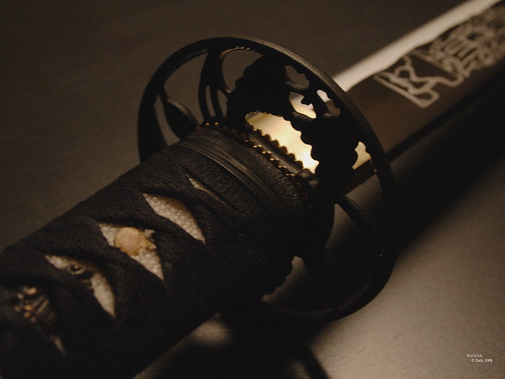 black handled sword, Espada, samurai, katana, weapon, indoors, HD wallpaper