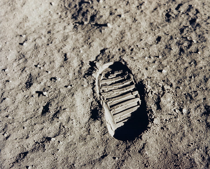 Moon, footprints, space
