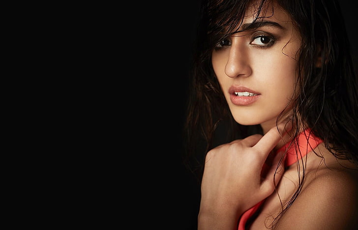 640x1136 2016 Disha Patani 4k iPhone 5,5c,5S,SE ,Ipod Touch HD 4k  Wallpapers, Images, Backgrounds, Photos and Pictures