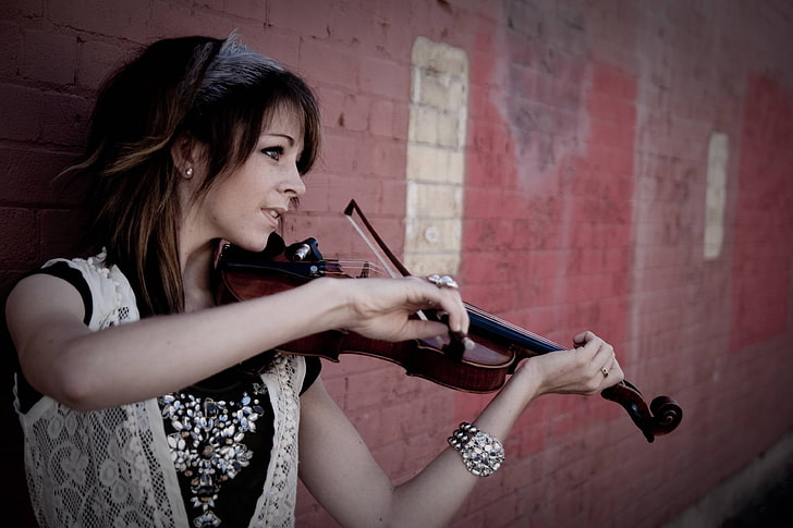 Lindsey Stirling, violin, celebrity, women, musical instrument