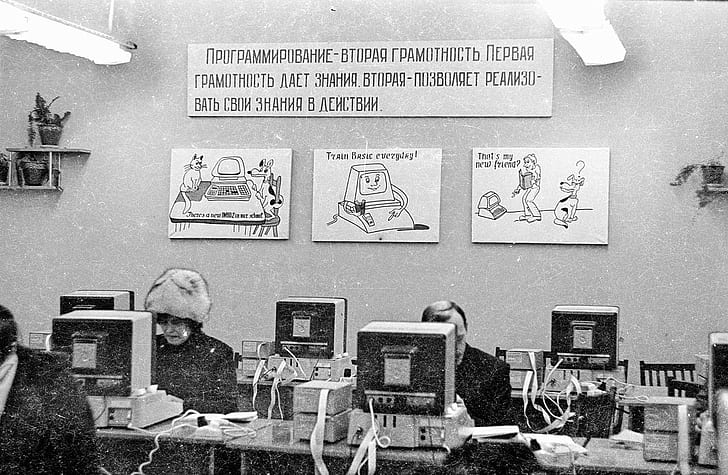 vintage, technology, communism, programming, monochrome, hat, HD wallpaper