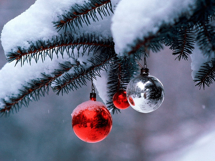 red and silver baubles, Christmas, Christmas ornaments, snow, HD wallpaper
