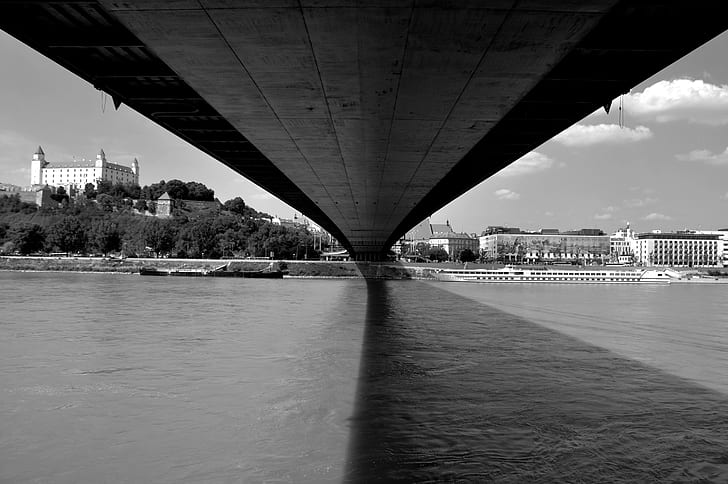 Monochrome, Bridge, River, Castle, Slovakia, Bratislava, Architecture, Ship, Shadow, HD wallpaper