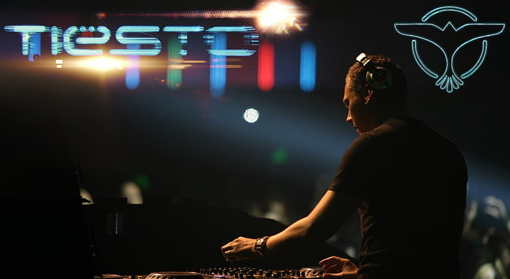 Tiesto Club Life, Tiesto DJ screenshot, Music, dj tiesto, one person, HD wallpaper